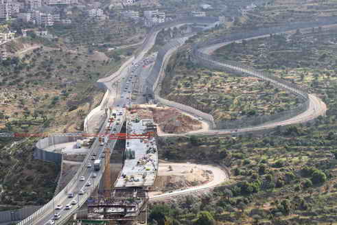 Segregated roads in WestBamk